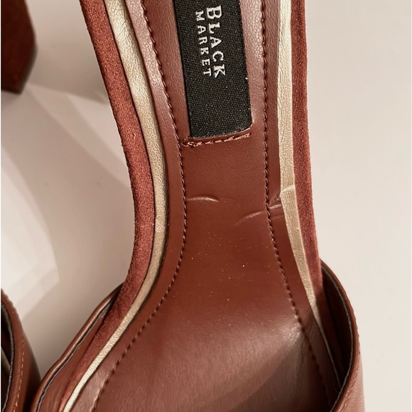 WHBM SUEDE TASSEL CHUNKY HEELS - Picture 8 of 12